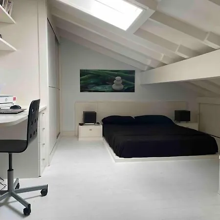Casa Romantica En בית נופש *