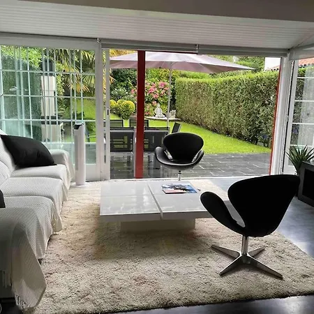 Casa Romantica En *